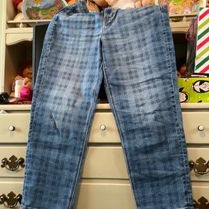 American Eagle mom jeans